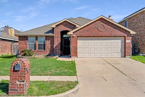 705 Stonedale Dr, Arlington, TX 76002