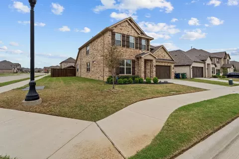 6128 Sutton Fields Trl, Aubrey, TX 76227 photo 3