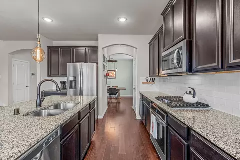 6128 Sutton Fields Trl, Aubrey, TX 76227 photo 15
