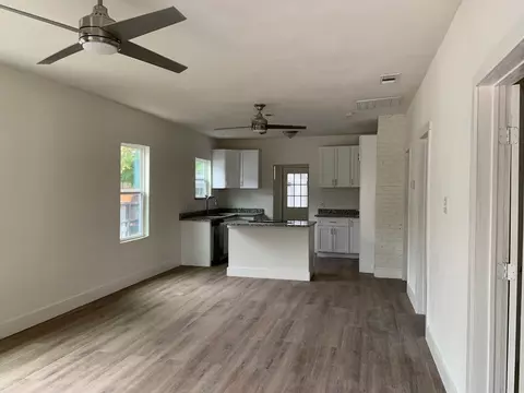 1023 E Lamar St, Sherman, TX 75090