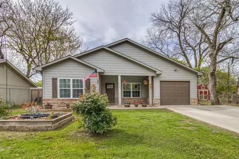 1418 Truelove St, Gainesville, TX 76240