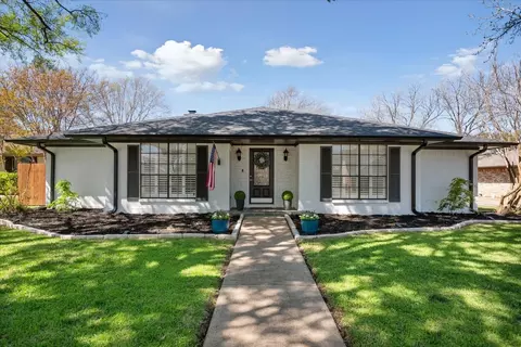 1113 Meadow Crest Ln, Mansfield, TX 76063