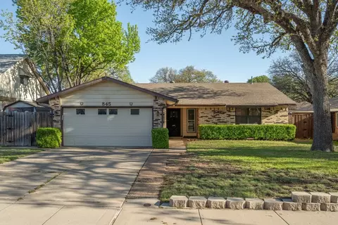 845 Madison Dr, Lewisville, TX 75067