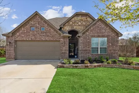 108 Bosque Ct, Azle, TX 76020