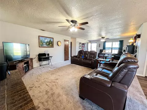 Living - 1410 N Avenue L, Haskell, TX 79521 photo 6 of 6