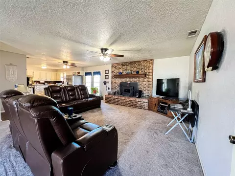 Living - 1410 N Avenue L, Haskell, TX 79521 photo 5 of 6