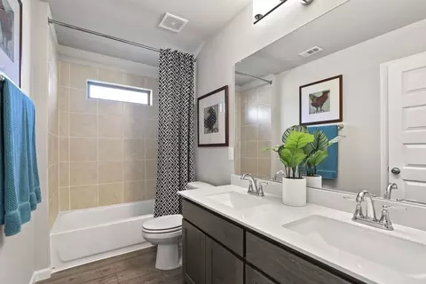 465 Sugarlands Dr, Waxahachie, TX 75165