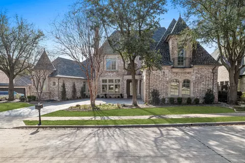 19 Armstrong Dr, Frisco, TX 75034