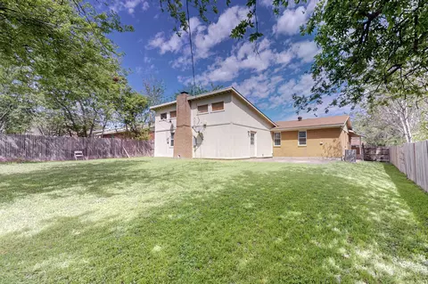 7917 Tumbleweed Trl, White Settlement, TX 76108