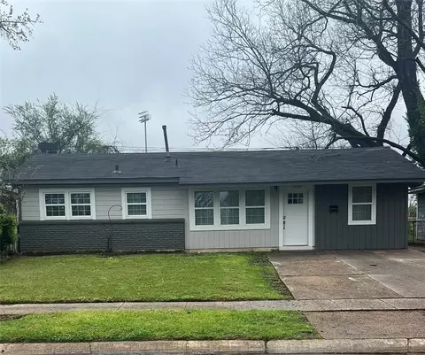 1600 Oriole St, Bossier City, LA 71112