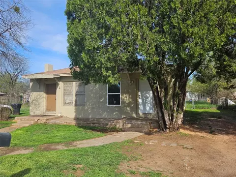 1147 Marshall St, Abilene, TX 79605