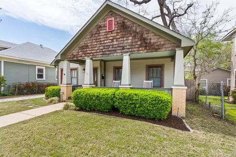 1320 College Ave, Fort Worth, TX 76104