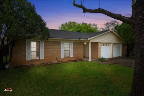 2528 La Vonne Cir, Bossier City, LA 71111