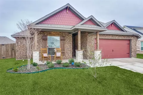 944 E 5th St, Springtown, TX 76082