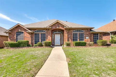 1025 Suffolk Ln, Cedar Hill, TX 75104