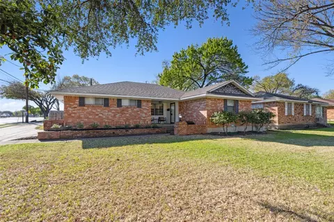 8592 Sweetwater Dr, Dallas, TX 75228