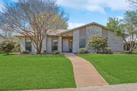 2305 Travis Dr, Plano, TX 75093
