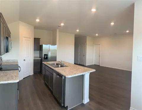 3113 Pembroke Dr, Forney, TX 75126