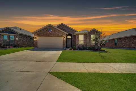 928 Nicole Way, Cross Timber, TX 76028