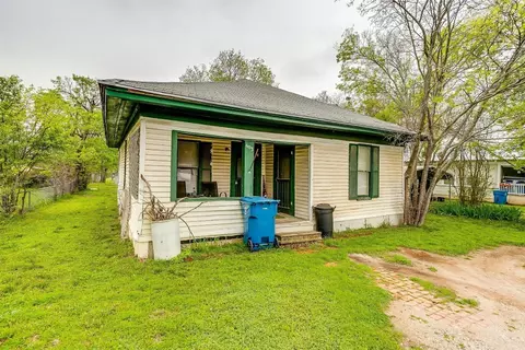 603 N Brazos St, Whitney, TX 76692