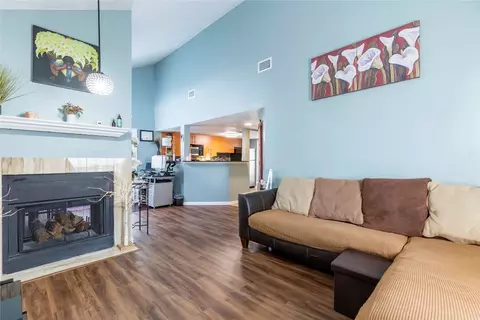 3901 Travis St #215, Dallas, TX 75204
