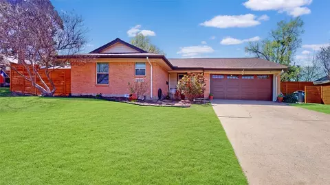 11030 Paddock Cir, Dallas, TX 75238