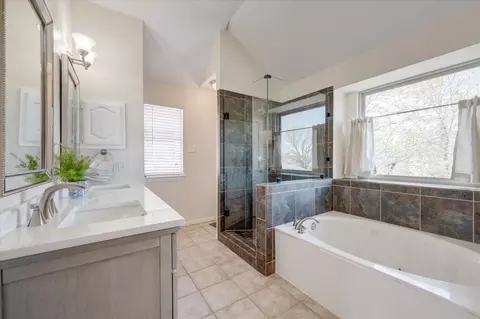 2124 Brookgate Dr, Grapevine, TX 76051 photo 11