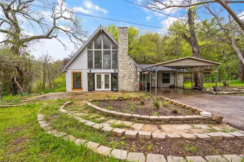 332 Ash Creek Dr W, Azle, TX 76020