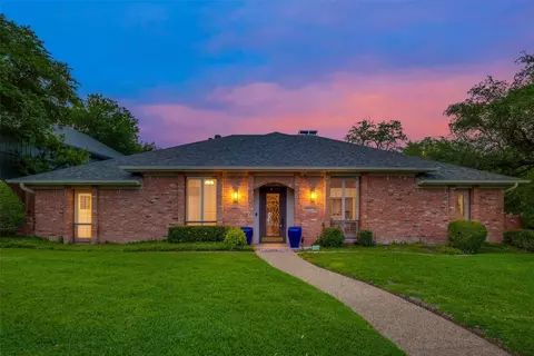 9423 Whitehurst Dr, Dallas, TX 75243