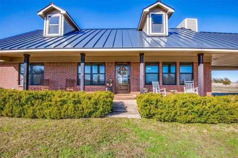 6514 Michael Rd, Sanger, TX 76266
