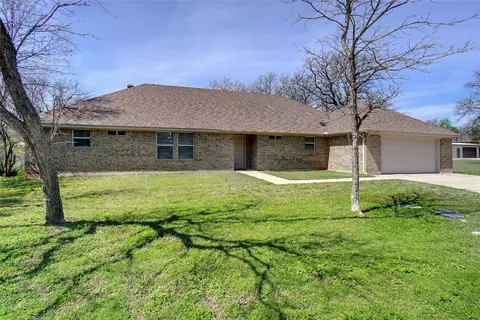 4539 Hodgkins Rd, Lake Worth, TX 76135