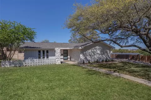 1704 Malibar Rd, Fort Worth, TX 76116