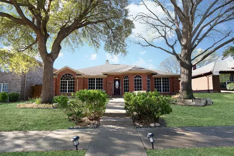 822 Red Tip Dr, Allen, TX 75002