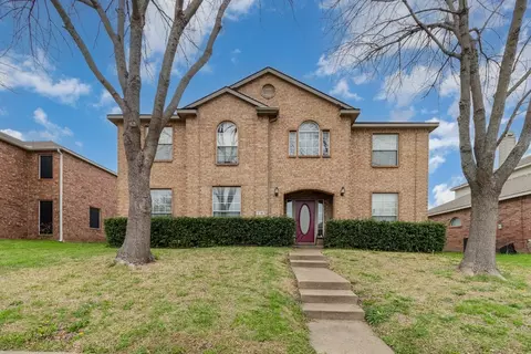 719 Garnet Dr, Mesquite, TX 75149