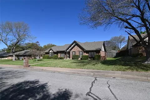 1203 Wellington Dr, Duncanville, TX 75137