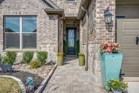 8904 Basanite Ave, Denton, TX 76207 photo 3