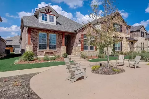 4317 Fall Blossom Dr, Arlington, TX 76005