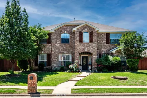 9477 Fairmont Dr, Frisco, TX 75035