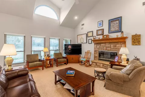 2008 Creekview Dr, Commerce, TX 75428 photo 5