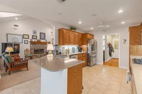 2008 Creekview Dr, Commerce, TX 75428 photo 12