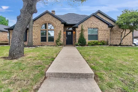 8017 Kandy Ln, North Richland Hills, TX 76182