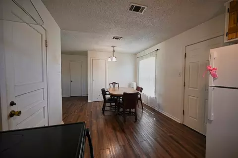408 E Morton St, Denison, TX 75021 photo 5
