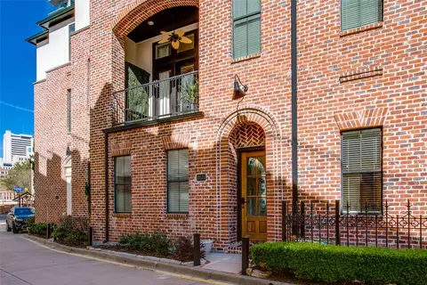 2121 Diversey St, Dallas, TX 75201