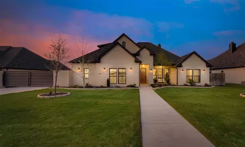 14812 Crystal Spring Dr, Justin, TX 76247