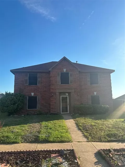 1226 White Dr, Cedar Hill, TX 75104