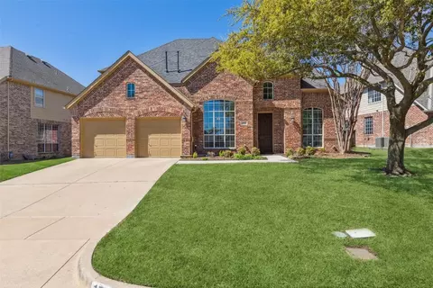 1715 Almond Dr, Mansfield, TX 76063