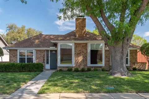 2229 Roundrock Dr, Carrollton, TX 75007