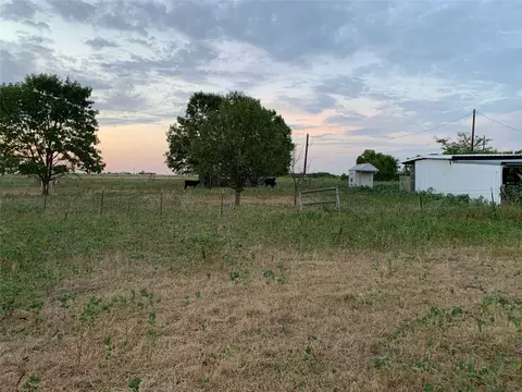 4306 County Road 4802, Ladonia, TX 75449