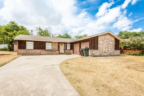 1401 Hillside Dr, Plano, TX 75074