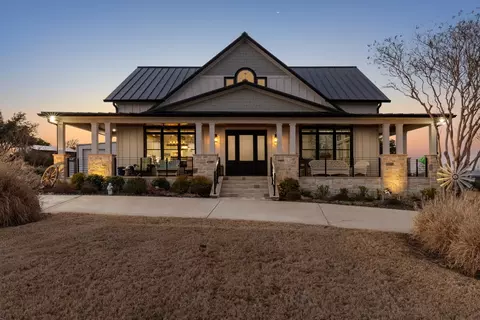 6801 Eastview Dr, Sachse, TX 75048